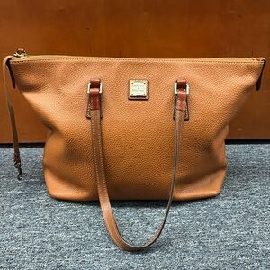 Dooney & Bourke Pebble Grain Large  Shoulder Bag, Brown, Like New